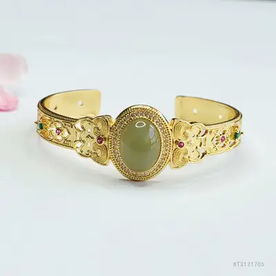 Guan Yu Jade Bracelet Clear Water Material Pigeon Egg Design