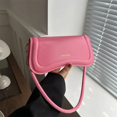 Light Brown Textuous Shoulder Bag for Women Winter New Fashion