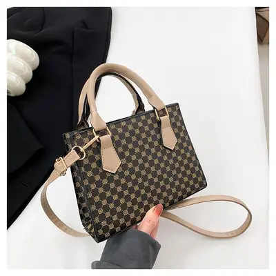 Women's Retro Contrast Crossbody Bag 2023 New Arrival