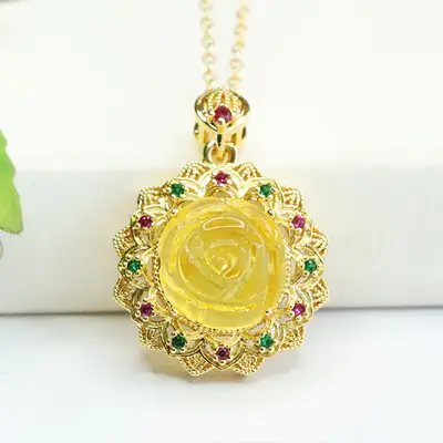 Golden Sunflower Pendant Necklace with Natural Amber
