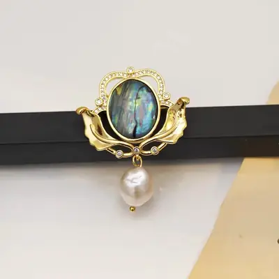 Classical Face Pin with Abalone Pearl Crown