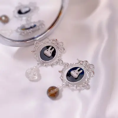 Rabbit Ornament Pin for Women Elegant Jewelry