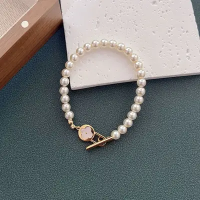 Natural White Pearl Bracelet with Ot Buckle for Women