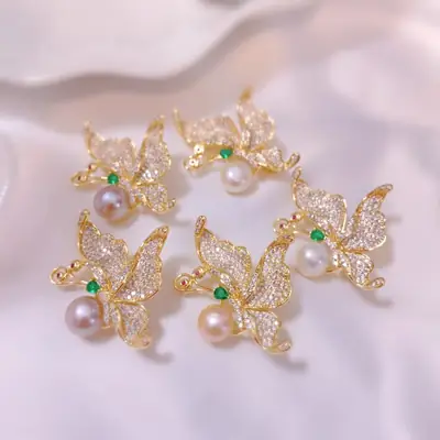 Natural Freshwater Pearl Butterfly Brooch for Women