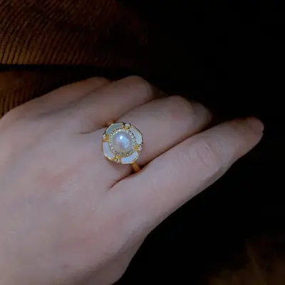 Warm Winter Pearl Ring White Butterfly Fritillaria