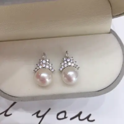 18K Gold Pearl Earrings Ice Queen Style for Women