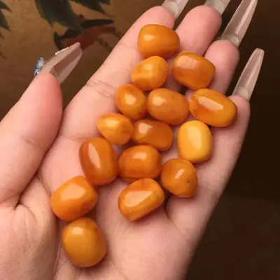 Natural Old Beeswax with Loose Beads for Play & Jewelry