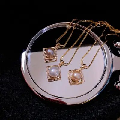 14k Gold Square Pearl Necklace for Women