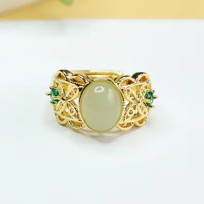 Aiyu Jade Claw Ring Clear Green Water Setting Gold
