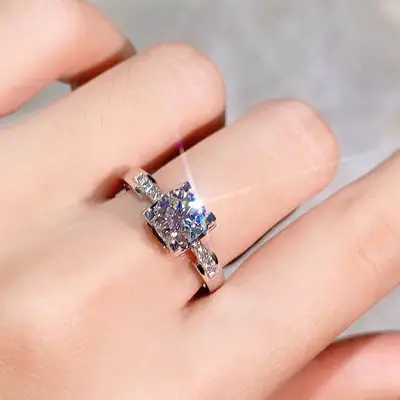 Niutou Small Ring for Women Moissanite 1 Karat