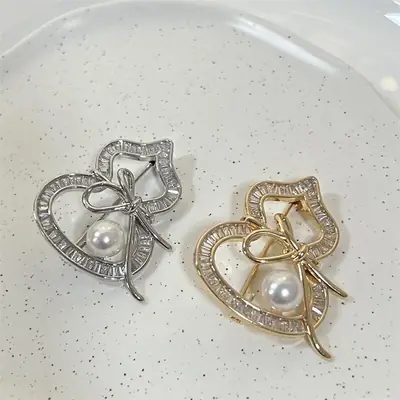 Pearl Brooch for Women Elegant All-Match Clothing