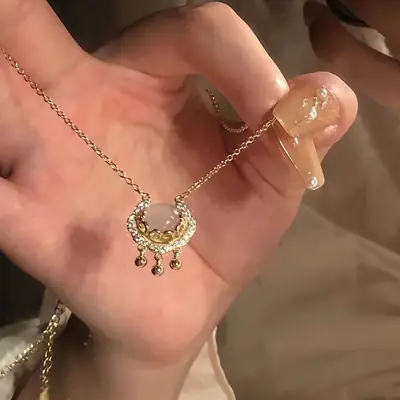 Luxury Cloud Lock Necklaces for Women with Sparkling Stones