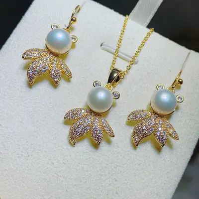 Natural Freshwater Pearl Goldfish Earrings Necklace Set