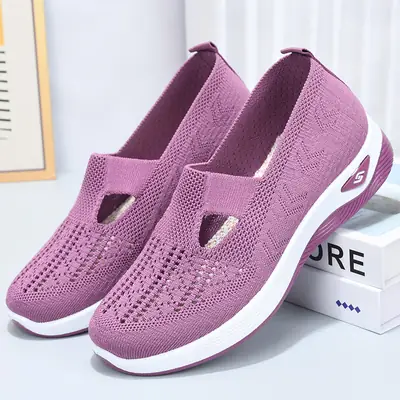 Cloth Shoes for Mothers, Sandals with Non-Slip Soft Soles, Elderly Women's Shoes, Versatile Walking Shoes for Seniors, Comfortable and Not Tiring on the Feet, Fly-Knit Fabric