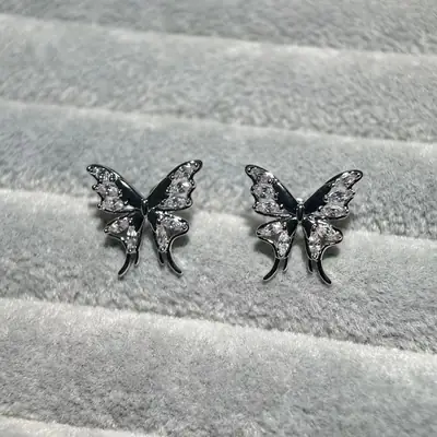 Zircon Butterfly Earrings Super Flash Unique