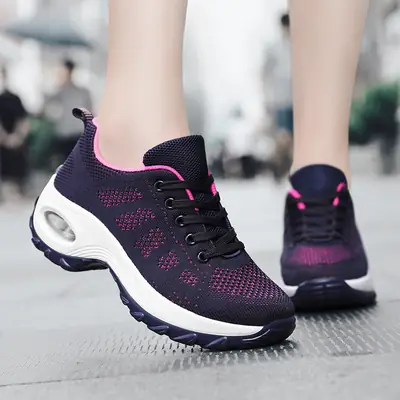 Foreign Trade Wholesale Women's Shoes Spring and Summer Fly-Knit Air-Cushioned Large Size Mom Shoes Outdoor Fashion Simple Lightweight Breathable Sports Shoes