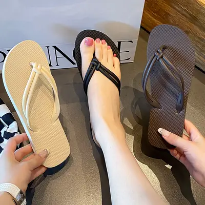 Women's Anti-Slip Beach Flip Flops Brown