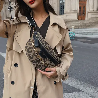 Women's Houndstooth Canvas Waist Bag with Gold Chain