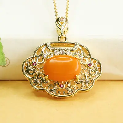 Aiyu Natural Amber Pendant Necklace Vintage Gold