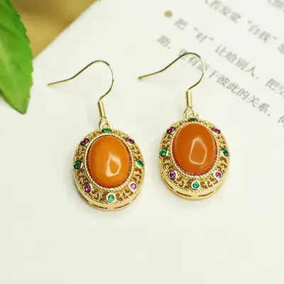 Aiyu Natural Amber Earrings Full of Honey Wax