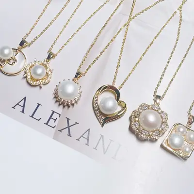 Women's Pearl Pendant Necklace with Balance Wood & Copper Bag