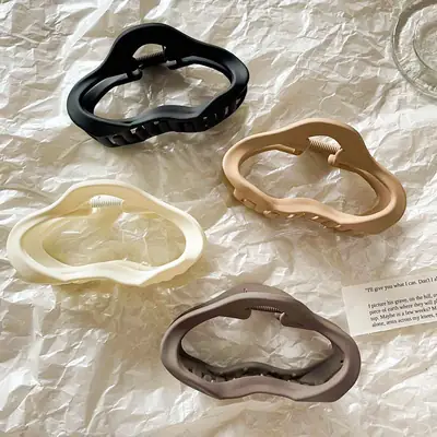 Black Cloud Clip for Women's Hairpin and Headset