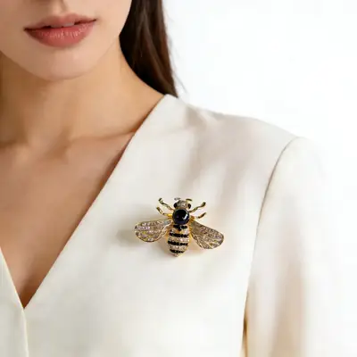 9mm Bee Pendant Brooch with Crystal Details
