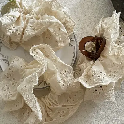 Lace Hair Updo Clip with Fresh Ball Head