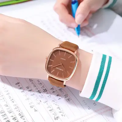 Unisex Casual Watch with Frosted Belt & Roman Scale