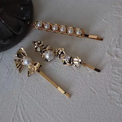 Vintage Pearl Hairpin Gold Metal Women's Clip