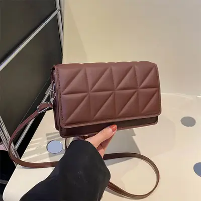 Black Quilted Shoulder Messenger Bag for Women 2024