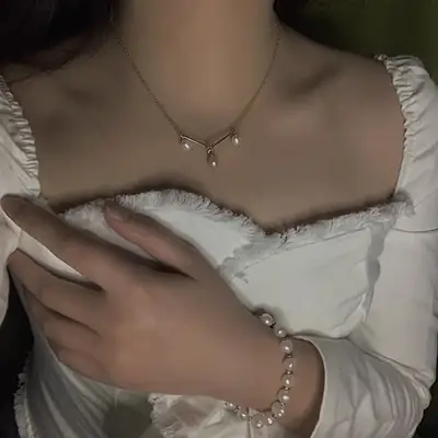 French Retro Pearl Necklace with 14k Gold Plated Design