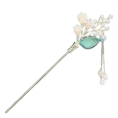 Antique Green Gemstone Tassel Hairpin 18kg