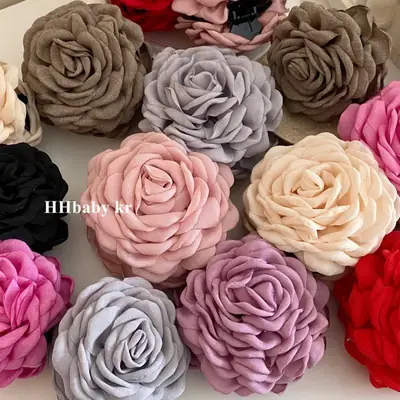 2024 New Retro 3D French Clip Romantic Flower Clip