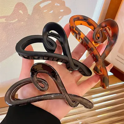 Women's Back-Of-Head Hair Clip with Heart Design