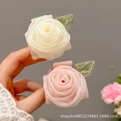 Super Gentle Pink Rose Grab Clip for Girls Spring 2024