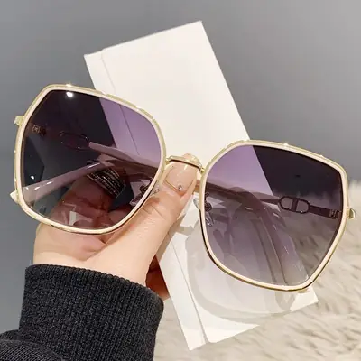 Women Polarized Sunglasses Anti-Ultraviolet Large Frame