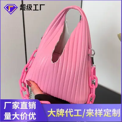 Green Chain Strap Shoulder Bag for Women 2026