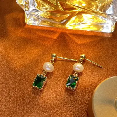 Copper Plated Green Zircon Pearl Earrings