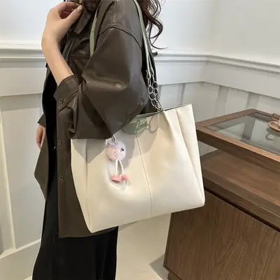 Women's Large Capacity Shoulder Bag with Green Strap