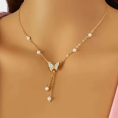 Gold Butterfly Pearl Clavicle Chain for Women