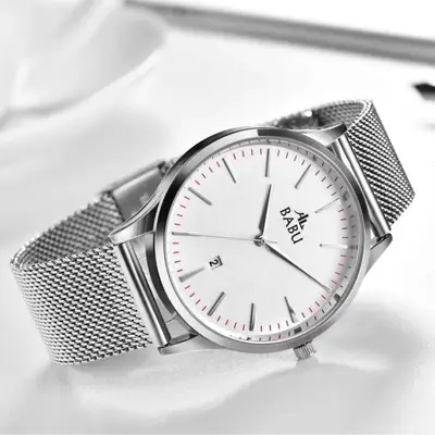 Classic Men's Quartz Watch with Mesh Band