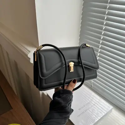 Elegant Green Lock Shoulder Bag for Women 2024 Spring