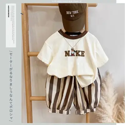 2025 Boys Korean Style T-Shirt Top Striped Cropped Pants Set