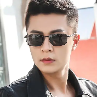 Smart Color-Changing Polarized Sunglasses for Men UV Protection