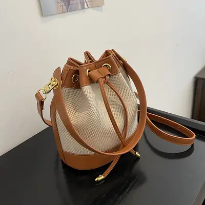 Women's Woven Bucket Bag Black Gold Gold Plated