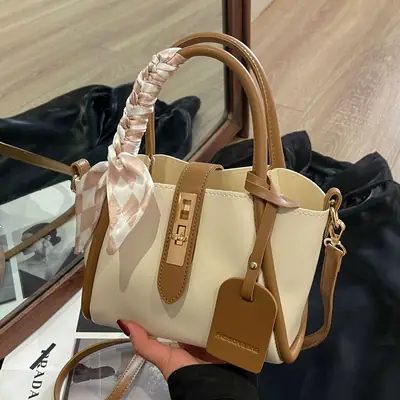 2024 Women's Retro Niche Shoulder Crossbody Bag