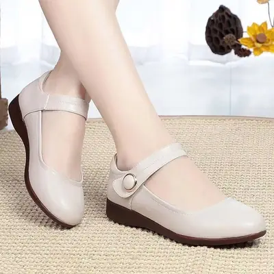 Leather Work Shoes Soft-soled Casual Leather Shoes Flat Bottom Middle-aged and Elderly One-line Buckle Square Dance Mother Shoes Women's Shoes Spring and Summer