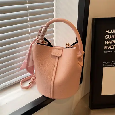 Soft Leather Bucket Bag for Women Beige 2026