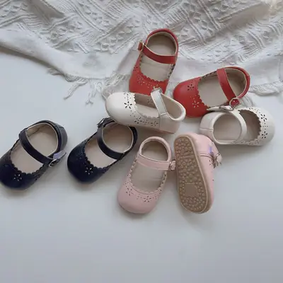 Ins Summer New Baby Toddler Shoes Girls Baby Flower Hollow Soft Bottom Velcro Breathable Non-Slip Sandals